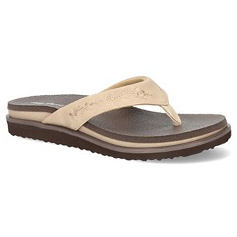 Easy Street Wanderlust Women's Thong Sandals