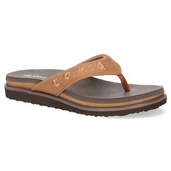 Easy Street Wanderlust Women's Thong Sandals