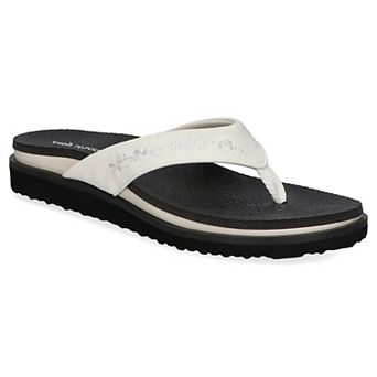 Easy Street Wanderlust Women's Thong Sandals