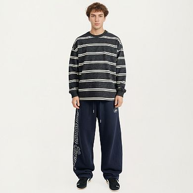 Men's Striped Crewneck Sweatshirt with Ribbed Trim and Relaxed Fit