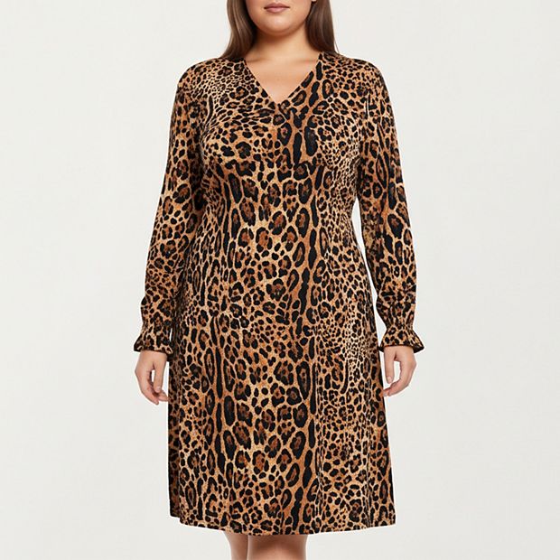 Women's Plus Size Leopard Print Long Sleeve V-Neck Knit Dress with  Flattering Straight Silhouette