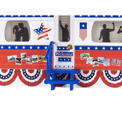 Lionel Patriotic Plug-Expand-Play Mobile Home Trailer O Gauge Model Train Accessory