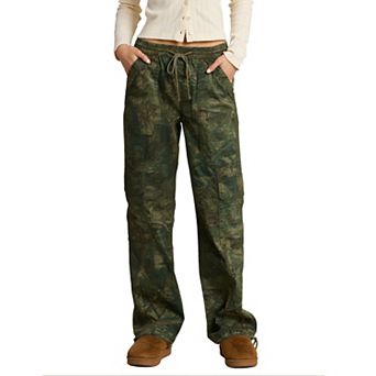 Juniors' UNIONBAY Tabbie Camo Print Cargo Straight Leg Pants