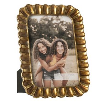 Belle Maison 4" x 6" Embossed Resin Frame Table Decor