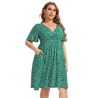 Women Plus Size V Neck Floral Dress with Pocket