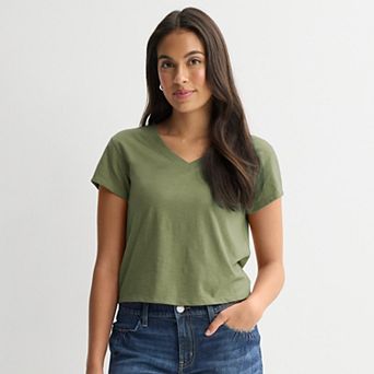 Juniors' Plus Size SO® V-Neck Perfect Tee