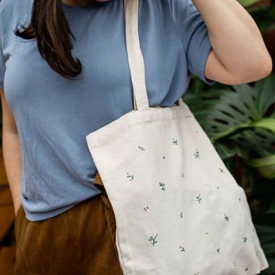Others Tote with Flower Embroidery