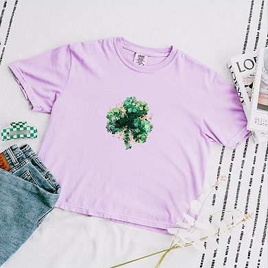 Clover Cluster - Women's Boxy Crop Top Graphic T-Shirt