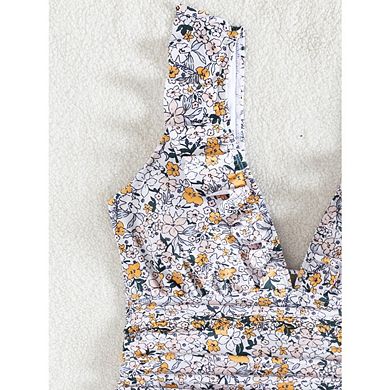 Women's Plus Size Floral One-Piece Swimsuit Deep V Neck Ruffle Details Bathing Suit