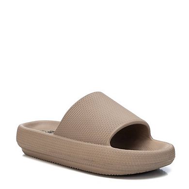 XTI Women's Rubber Platform Slides classic design
