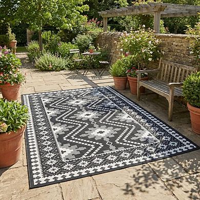 Fashionwu Retro Decor Washable UV Resistant Abstract Bordered Reversible Stain Resistant Area Rugs