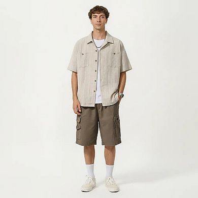 Men's Short Sleeve Button-Up Shirt with Textured Fabric and Dual Chest Pockets