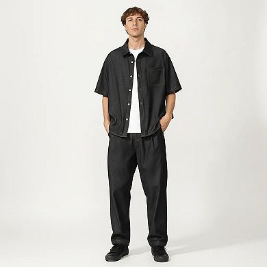 Men's Short Sleeve Button Front Shirt with Chest Pocket and Relaxed Fit