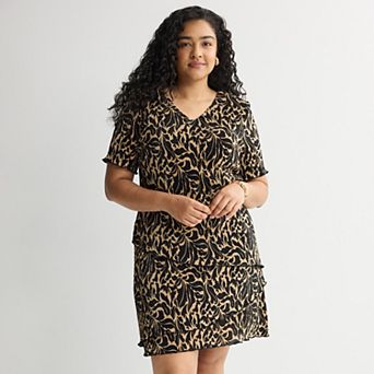 Plus Size Studio Connection Printed V-Neck Short Sleeve Tiered Skirt Dress