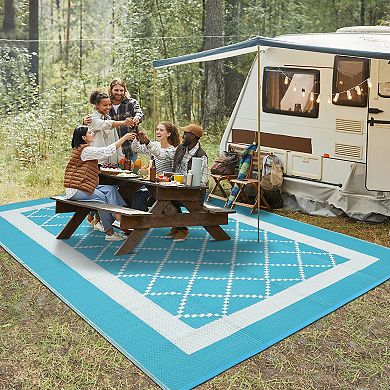 Garvee Geometric Diamond Grid Plastic Straw Woven Outdoor Reversible Rug for Pool Outdoor Adventure