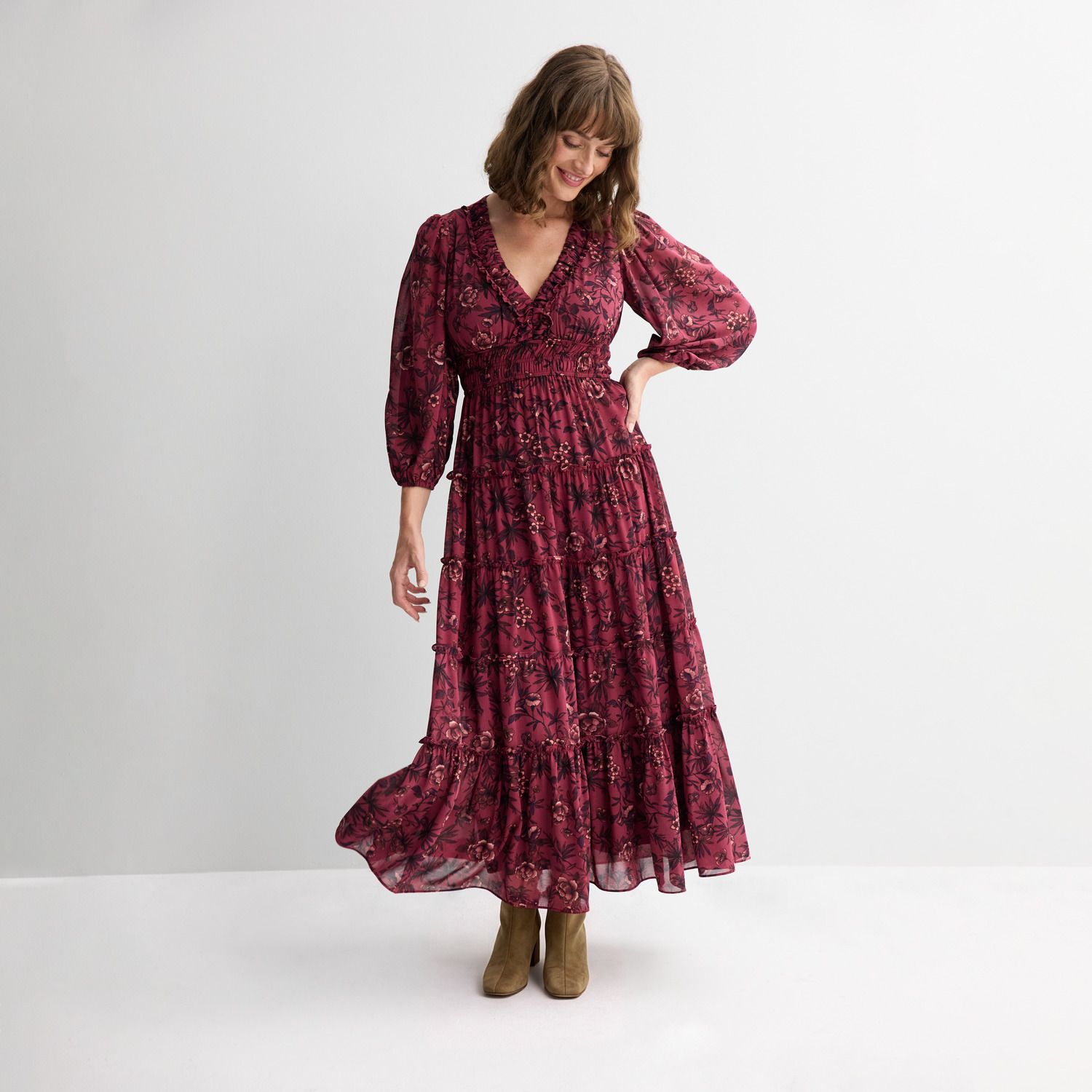 Женское платье Maison Tara Floral Ruffle Folkloric Tie Maxi