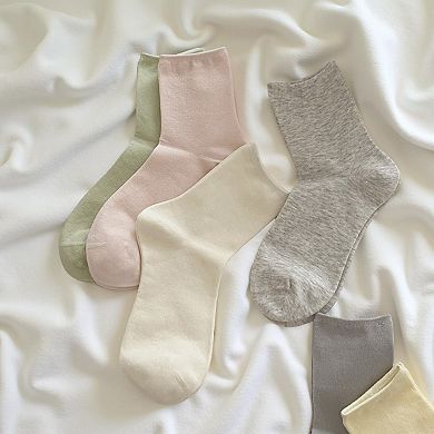 Women's 4-Pair Crew Socks Set Smooth Knit Stretch Fabric Lightweight Everyday Essentials