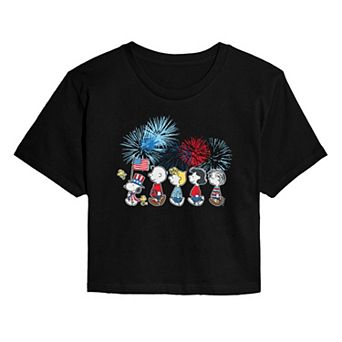 Juniors' Peanuts Patriotic Parade & Fireworks Cropped Tee