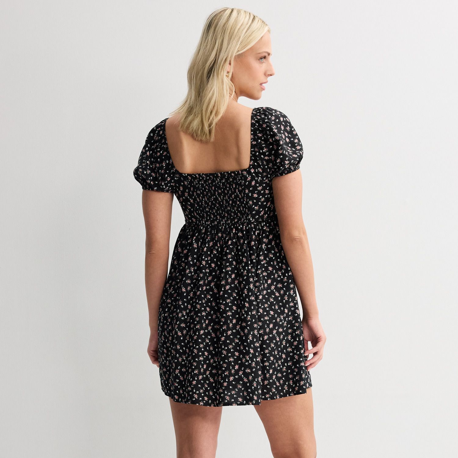Женские платья Juniors' SO® Puff Sleeve Mini, цвет: Чёрный розовый с принтом — фото 2