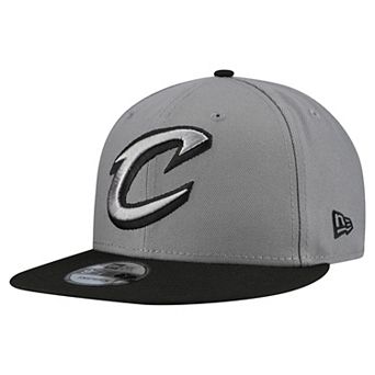 Men's New Era Gray Cleveland Cavaliers Core Logo Storm Gray Two-Tone 9FIFTY Snapback Hat