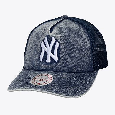 Unisex Mitchell & Ness Navy New York Yankees Gameday Adjustable Trucker Hat