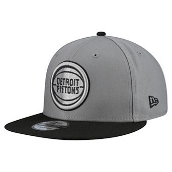Men's New Era Gray Detroit Pistons Core Logo Storm Gray Two-Tone 9FIFTY Snapback Hat