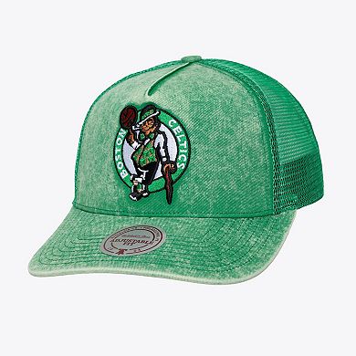 Men's Mitchell & Ness Kelly Green Boston Celtics Gameday Snow Wash Adjustable Trucker Hat