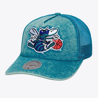 Men's Mitchell & Ness Teal Charlotte Hornets Gameday Snow Wash Adjustable Trucker Hat