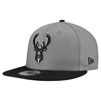 Men's New Era Gray Milwaukee Bucks Core Logo Storm Gray Two-Tone 9FIFTY Snapback Hat