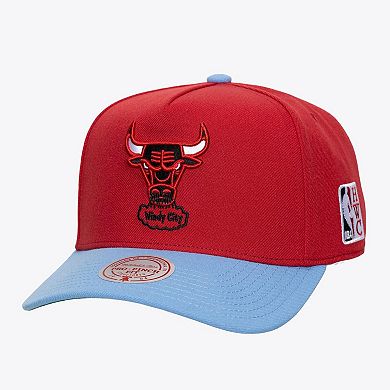 Men's Mitchell & Ness Red Chicago Bulls Legendary Home Pro Pinch Snapback Hat