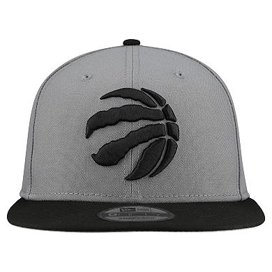 Men's New Era Gray Toronto Raptors Core Logo Storm Gray Two-Tone 9FIFTY Snapback Hat