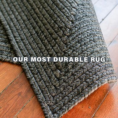 Homespice Black Braided Rug / Washable Indoor/Outdoor Black Rug