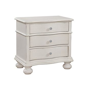 Rodanthe 3-Drawer Nightstand