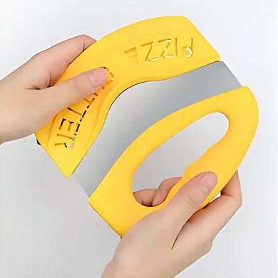 Stainless Steel Pizza Cutter with Cover, 6.1 Inch