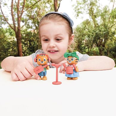 Hape Milo & Melody 11-Piece Tiger Articulated Figurine Toy Set