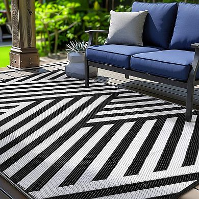Outdoor Patio Reversible Plastic Straw Rug
