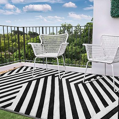Outdoor Patio Reversible Plastic Straw Rug
