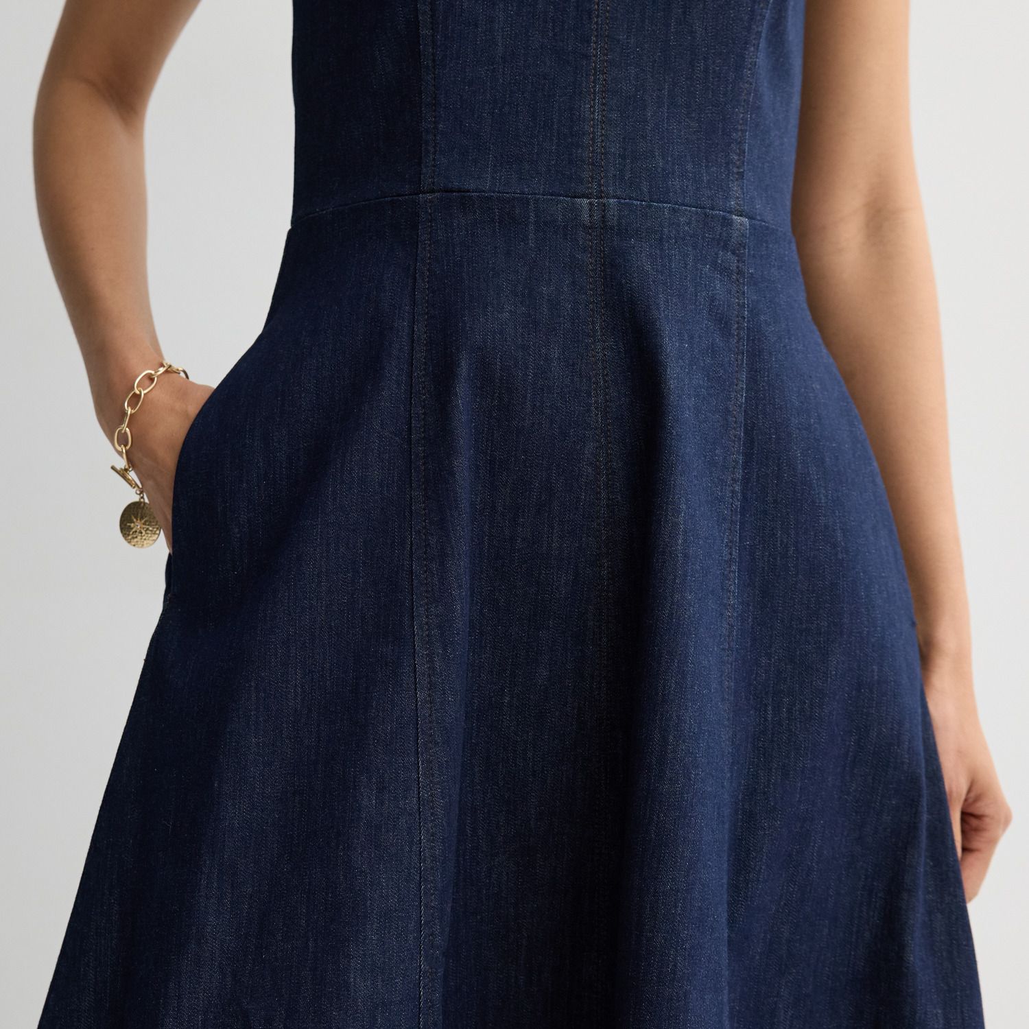 Женское платье Nine West V-Neck Denim Midi — фото 3