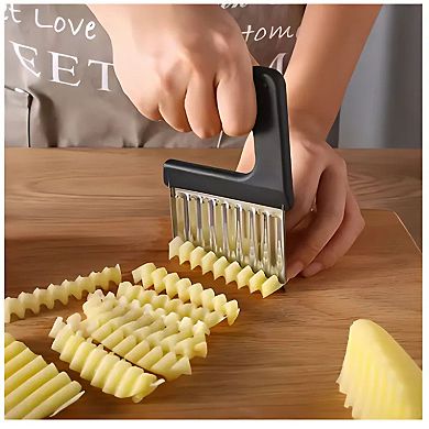 Crinkle Cutter with Plastic Handle, Black, 1 Pcs