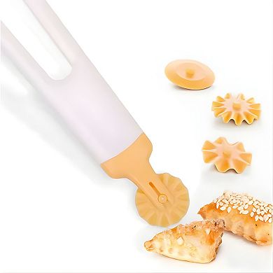 Plastic Rolling Dough Cutter - For Pizza, Pasta, Pie, Pastry