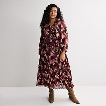 Plus Size Sandra Darren Surplice Maxi Dress With Pleated Skirt