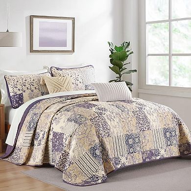 Purple King Quilt Set! 3-Pc Reversible Patchwork, Lightweight & All-Season Soft. 104x90 Inch
