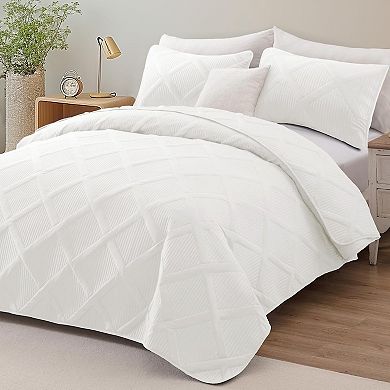 White Queen Quilt Set! Modern Striped Pattern, Ultra-Soft & Lightweight for All Seasons.