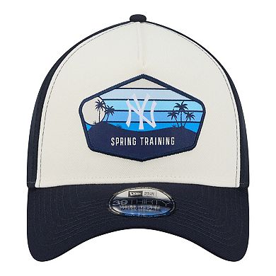 Men's New Era Stone New York Yankees 2026 Spring Training Fan Pack Gradient 39THIRTY Flex Hat