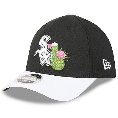 Men's New Era Black/White Chicago White Sox 2026 Spring Training M-Crown 39THIRTY Flex Hat