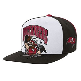 Youth Mitchell & Ness White Tampa Bay Buccaneers Team Mascot Snapback Hat