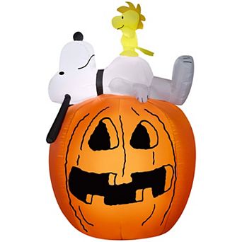 Peanuts Halloween Snoopy and Woodstock on Jack-O'-Lantern 4.5-ft. Inflatable
