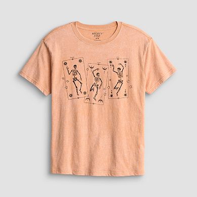 Juniors' Dancing Skeleton Cards Skimmer Graphic Tee