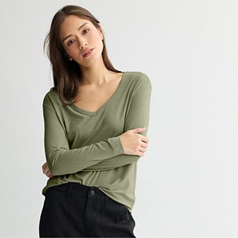 Juniors' SO® Long Sleeve V-Neck Tee
