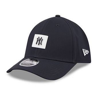 Men's New Era Navy New York Yankees 2026 Clubhouse M-Crown 39THIRTY Flex Hat